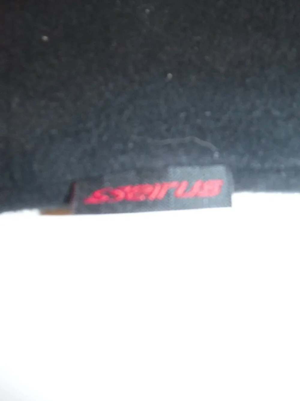 Seirus UNISEX Glove Liner with pocket, S/M, NEW!!